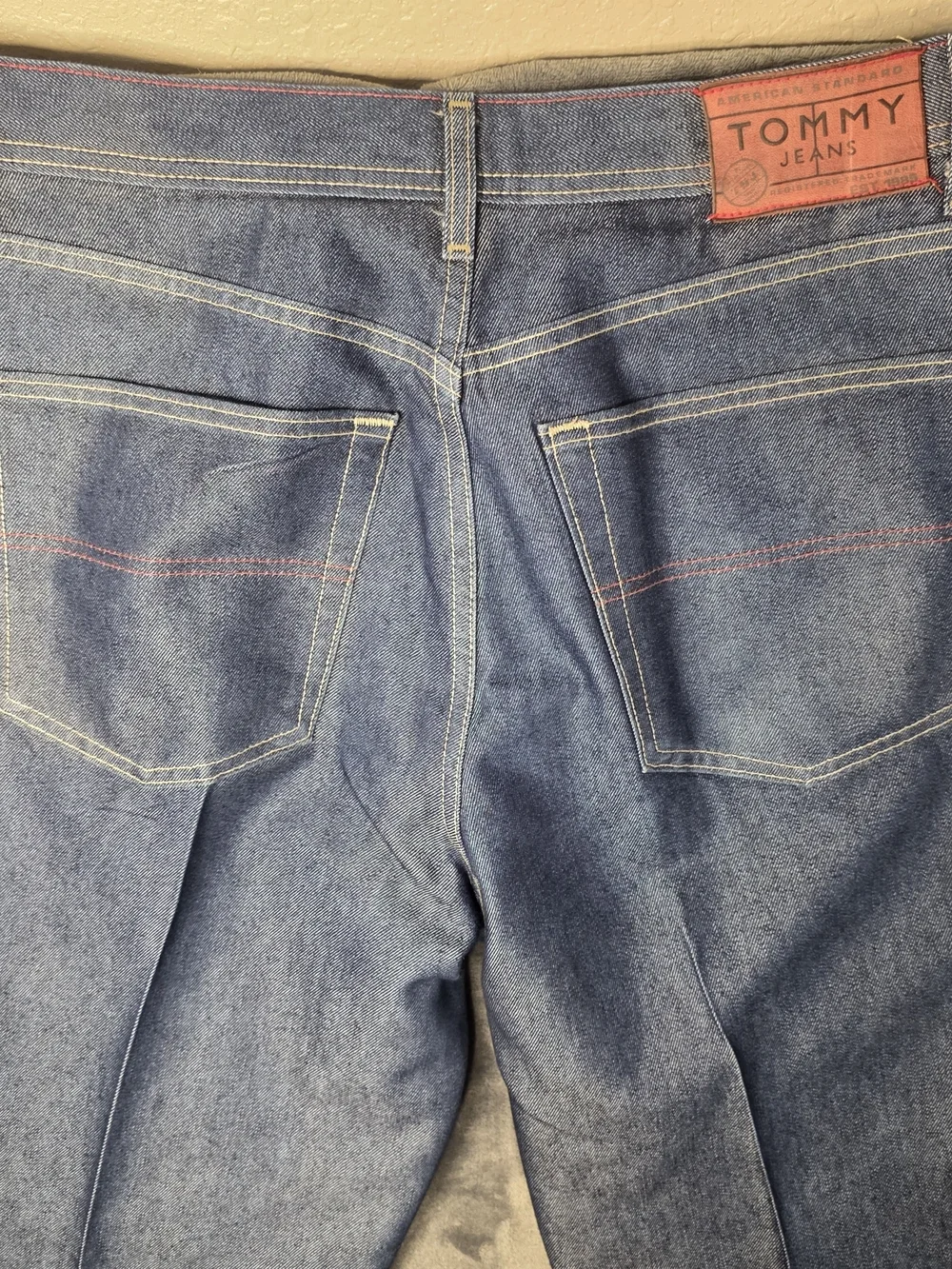 Tommy Hilfiger Denim Jeans Made In USA 36/32 Red Stitch Red Brand Tag